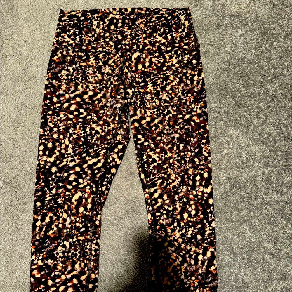 Lululemon size 10 21” wunder train.